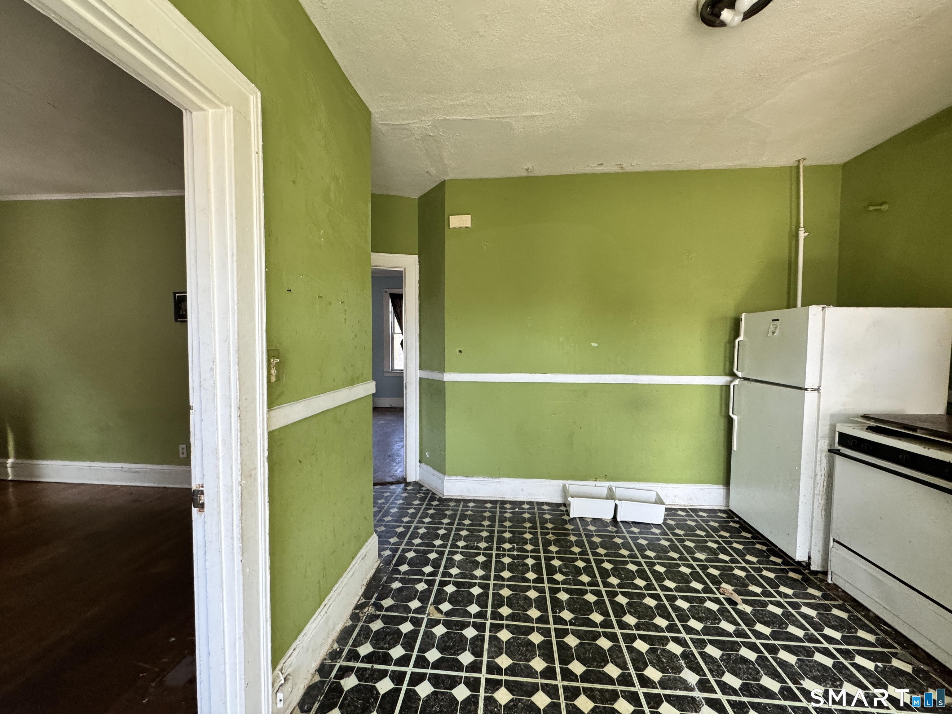 102 Rowe Avenue Hartford CT 06106