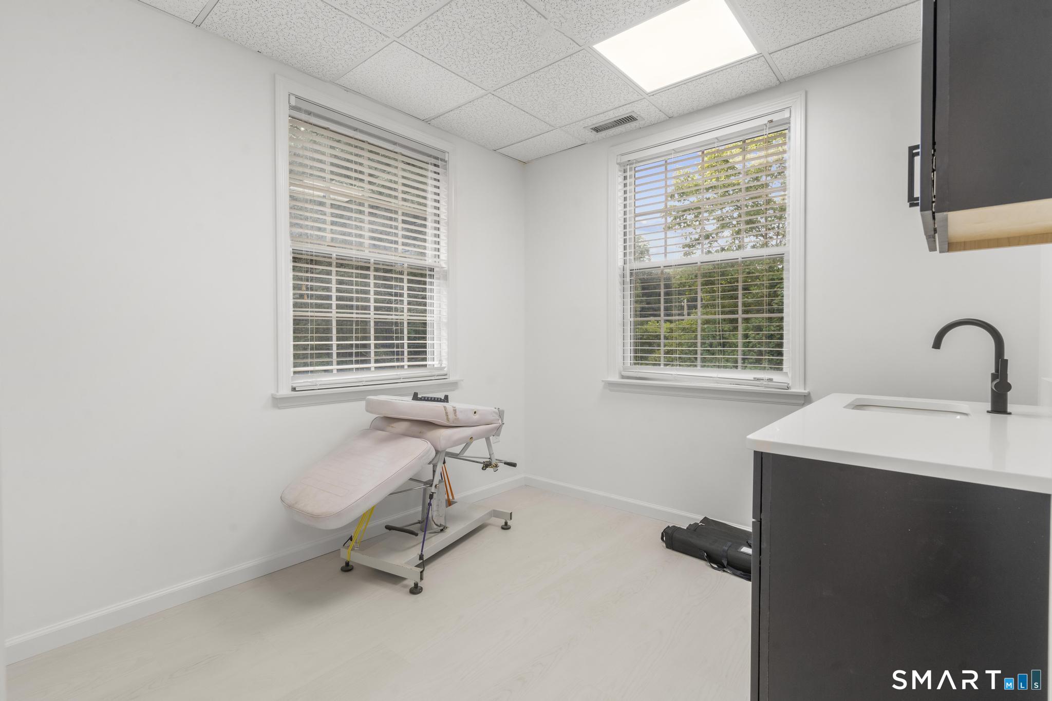 276 Main Street Farmington CT 06032