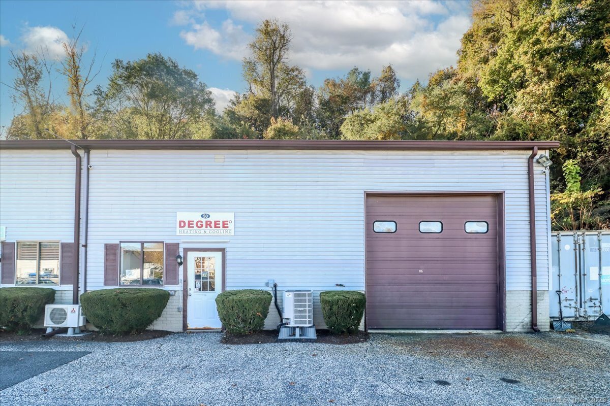 50 South End Plaza New Milford CT 06776