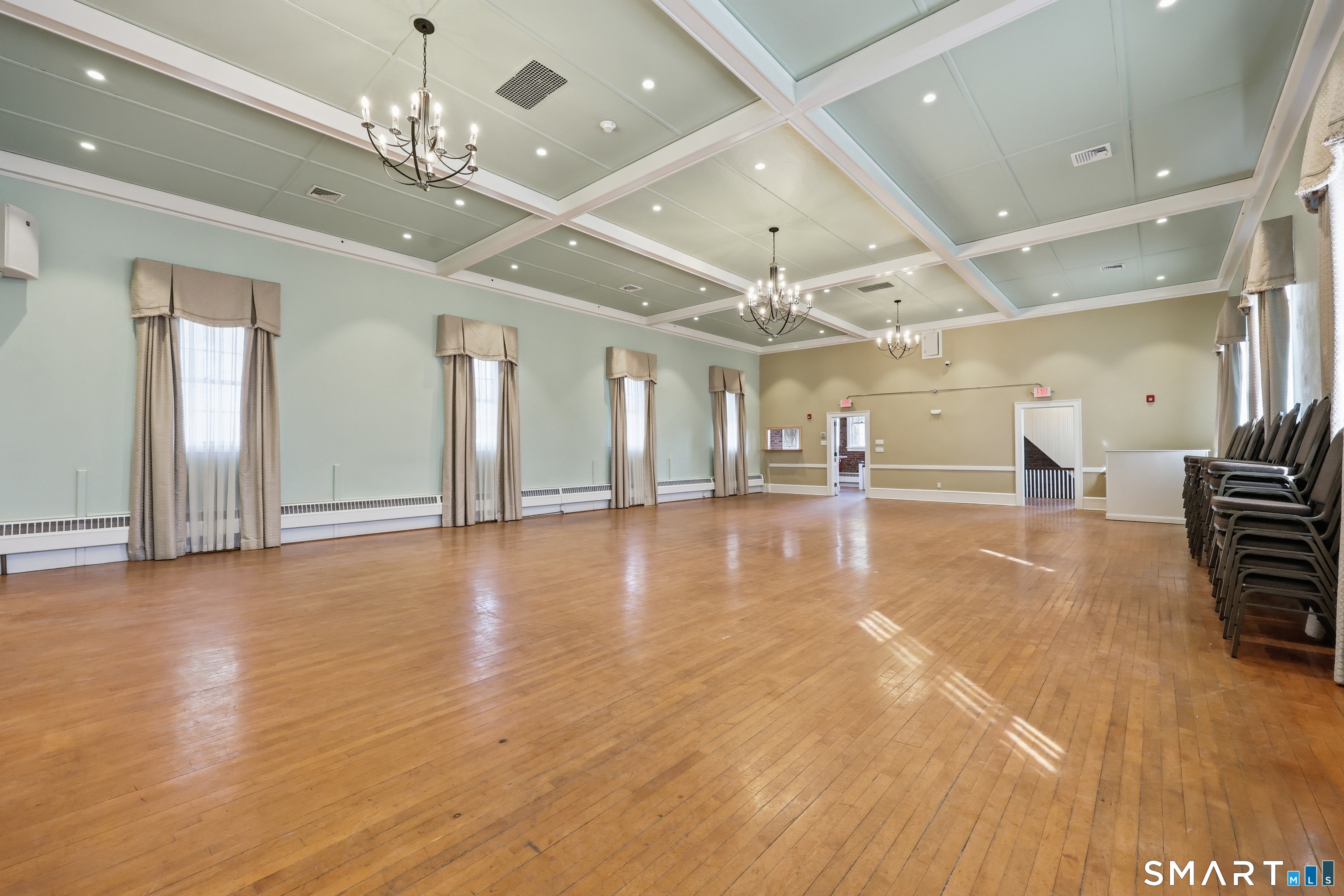43 Naubuc Avenue Glastonbury CT 06033