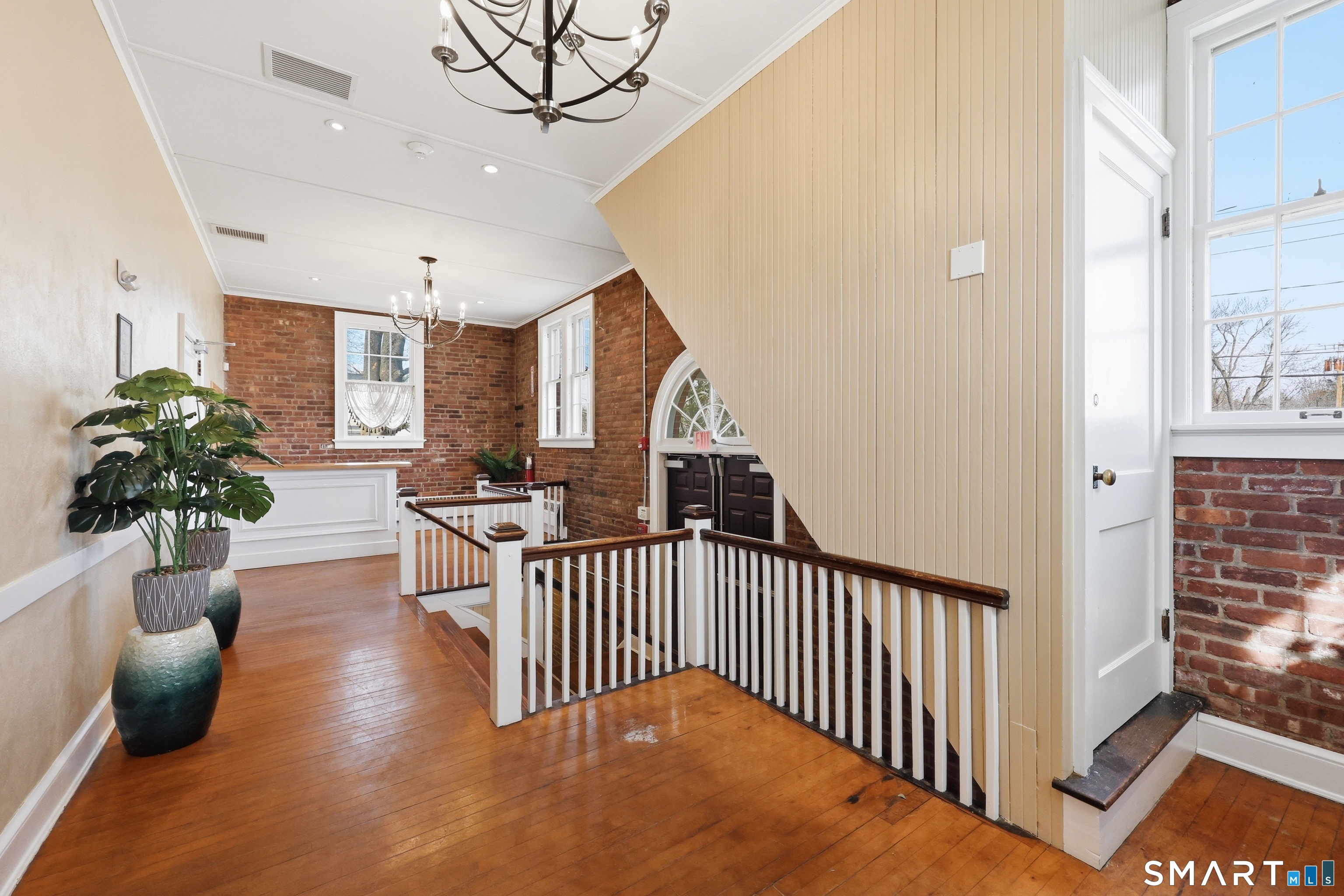 43 Naubuc Avenue Glastonbury CT 06033
