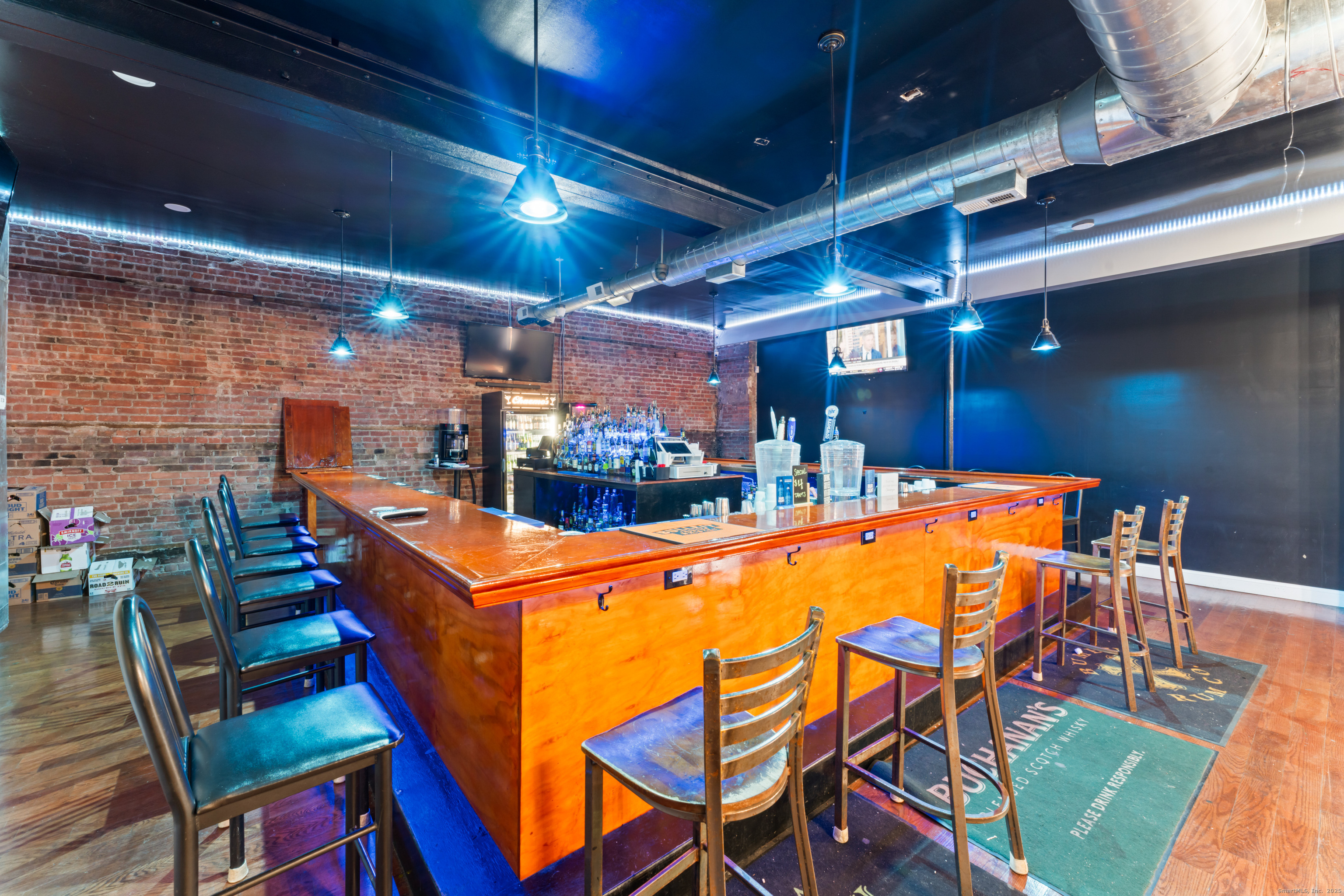811 Dixwell Avenue Hamden CT 06511
