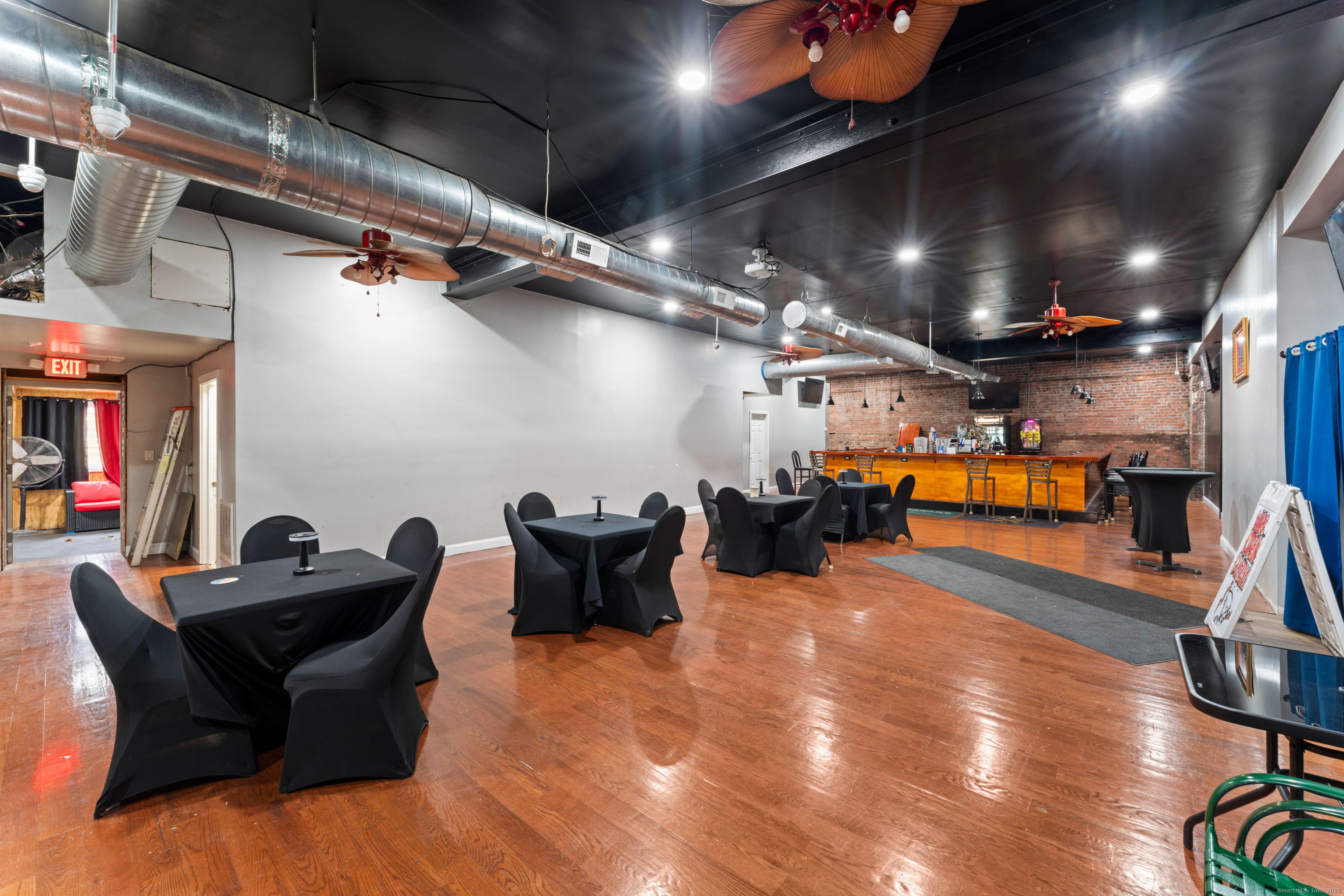 811 Dixwell Avenue Hamden CT 06511