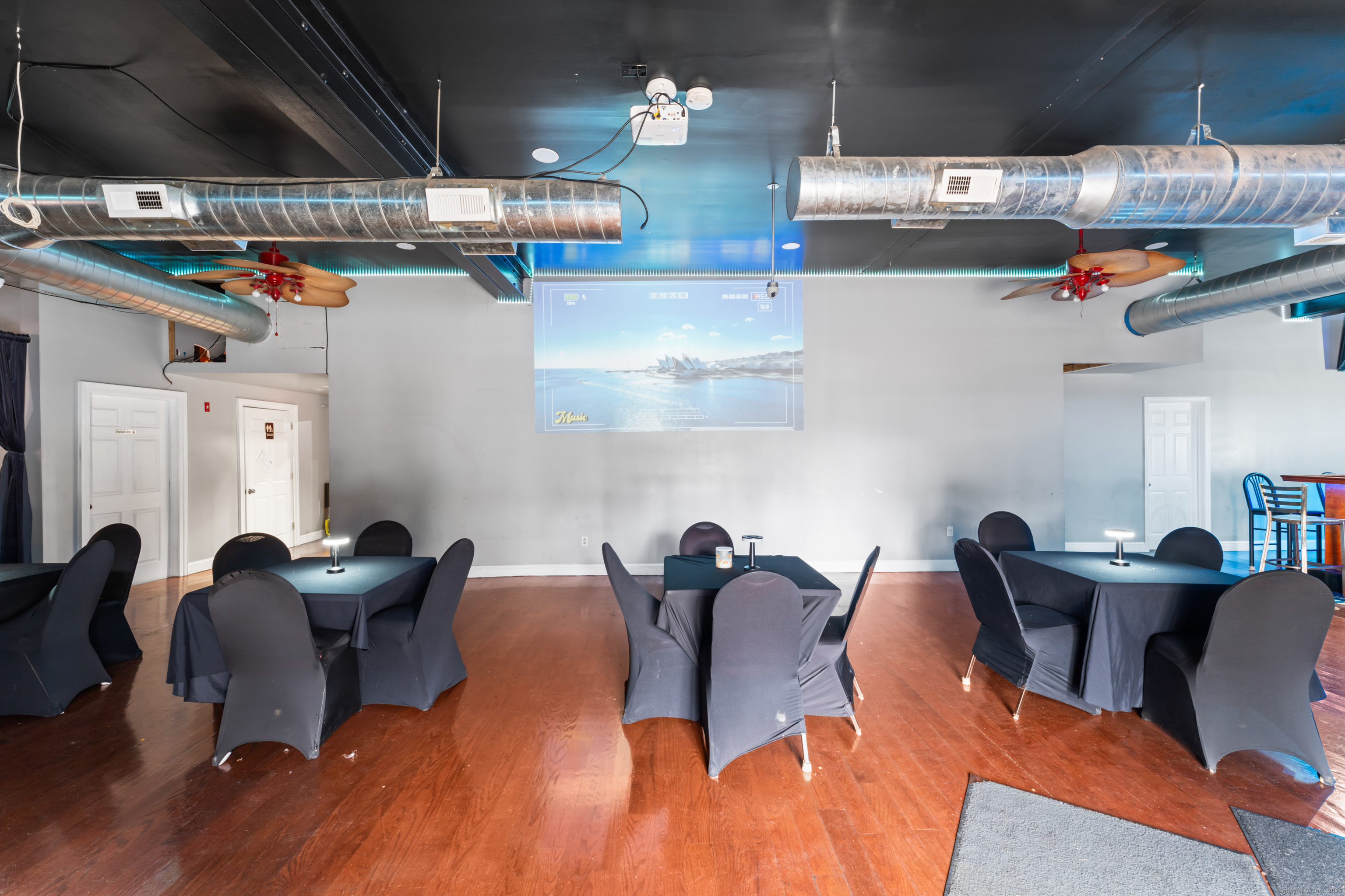 811 Dixwell Avenue Hamden CT 06511