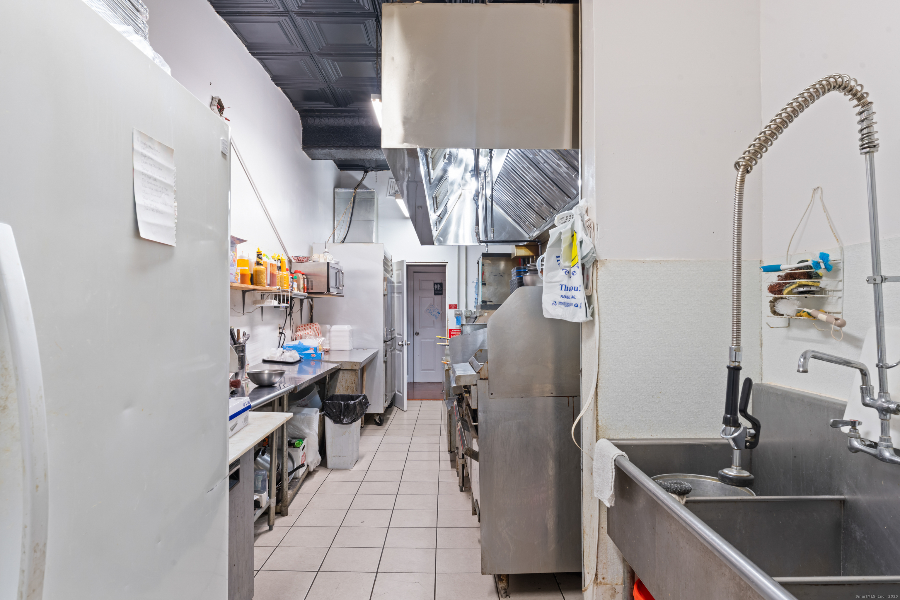 811 Dixwell Avenue Hamden CT 06511