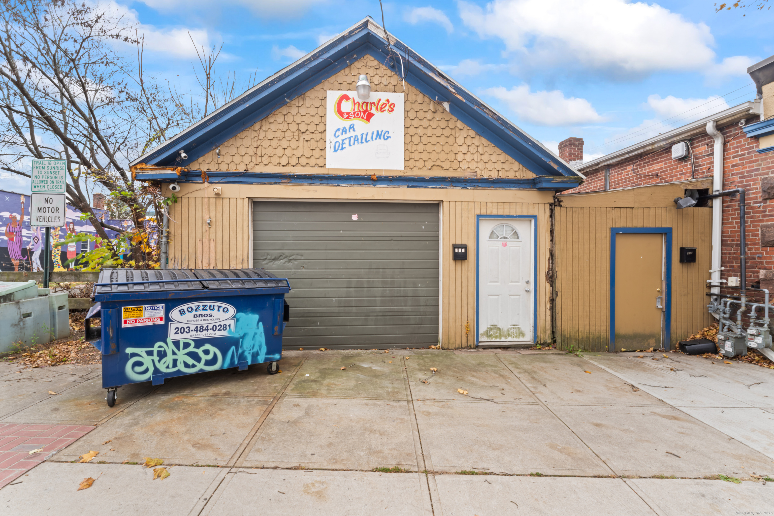 811 Dixwell Avenue Hamden CT 06511