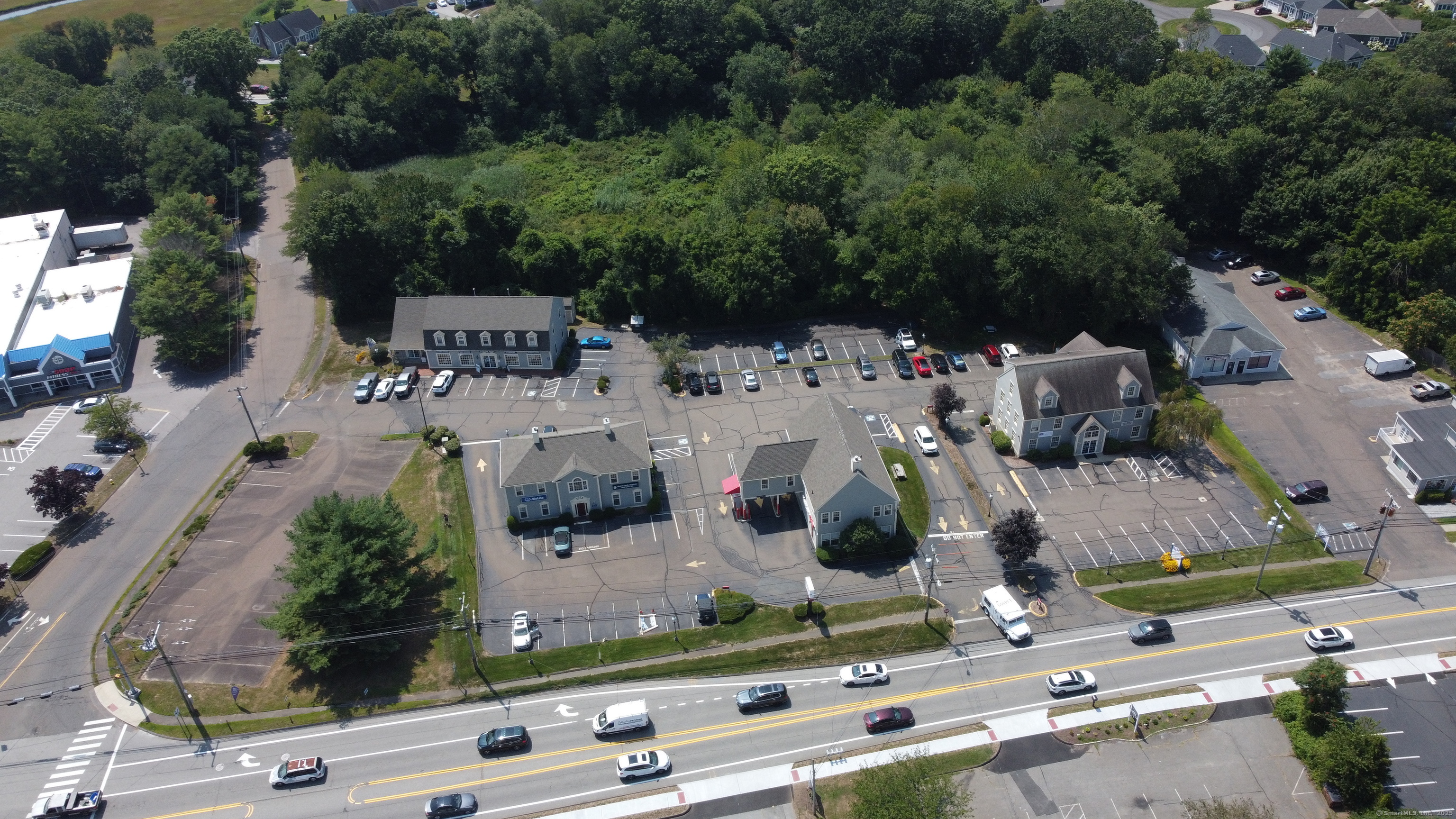 250-252 East Main Street Clinton CT 06413
