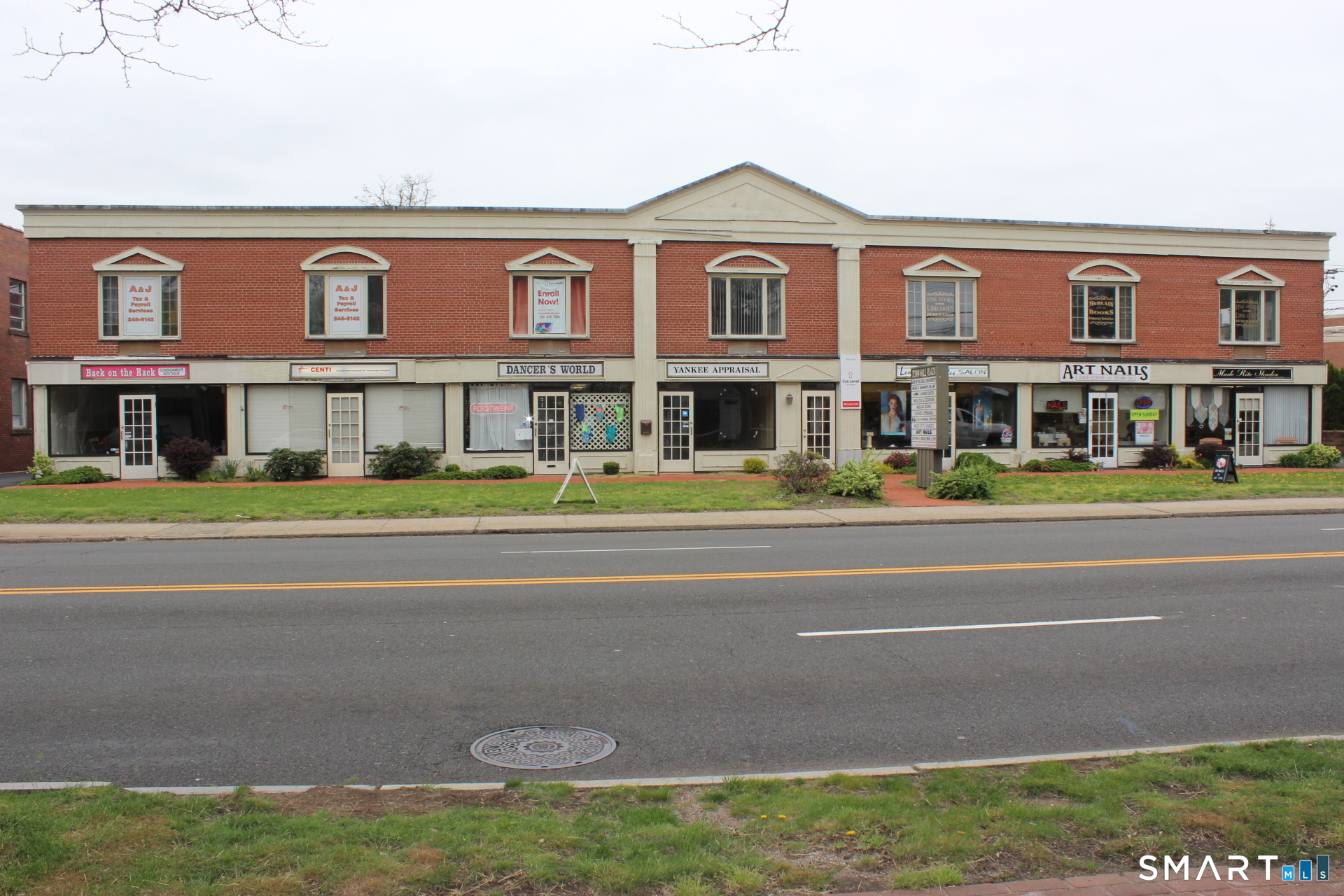 2348 Whitney Avenue Hamden CT 06518