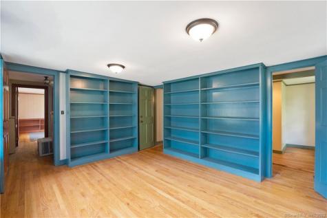 130 East Main Street Clinton CT 06413