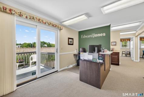 239 E Main Street Clinton CT 06413