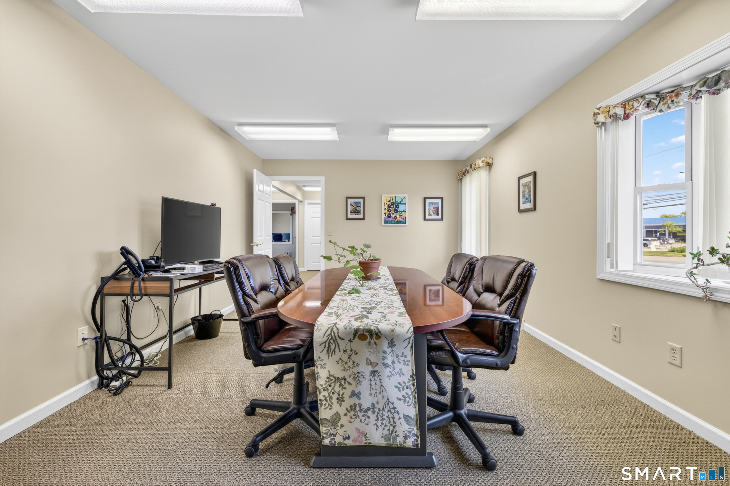 239 E Main Street Clinton CT 06413
