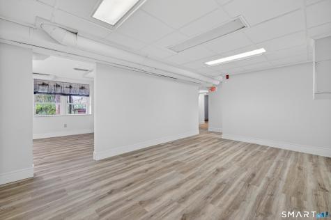 239 E Main Street Clinton CT 06413