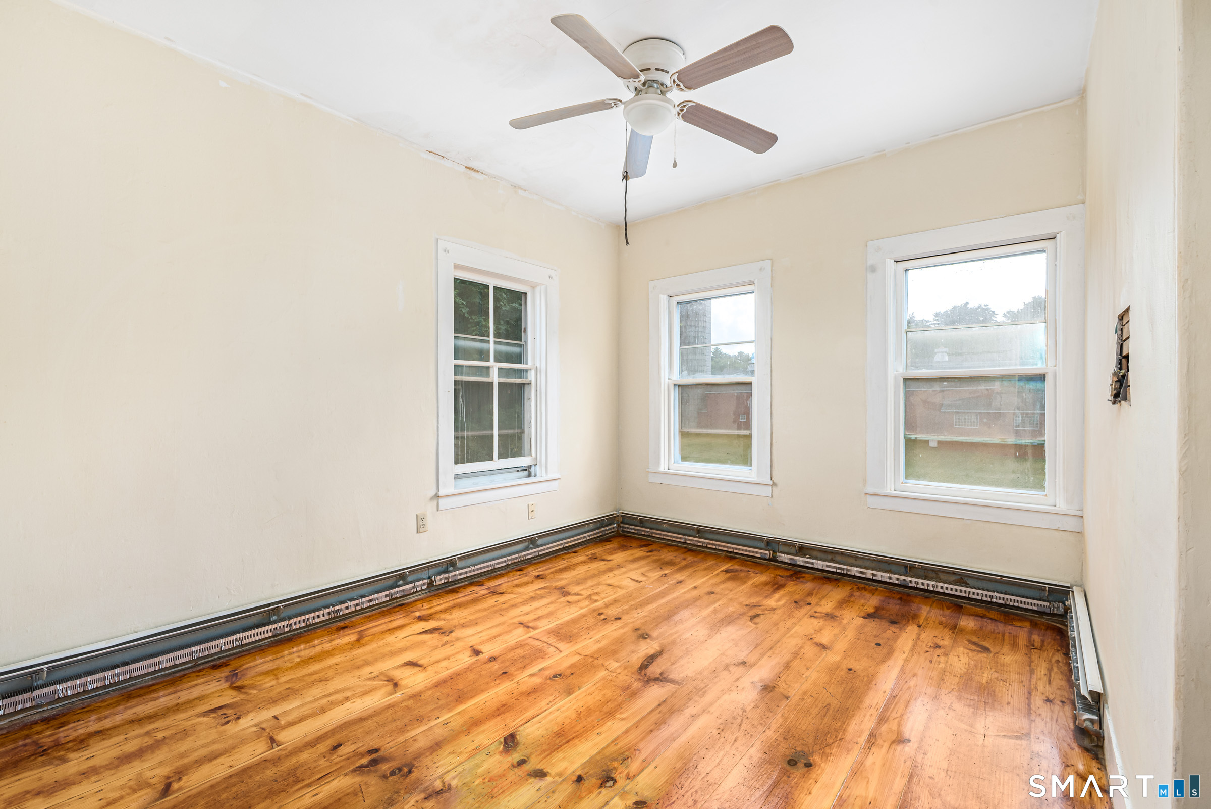 91 Church Street Thompson CT 06277