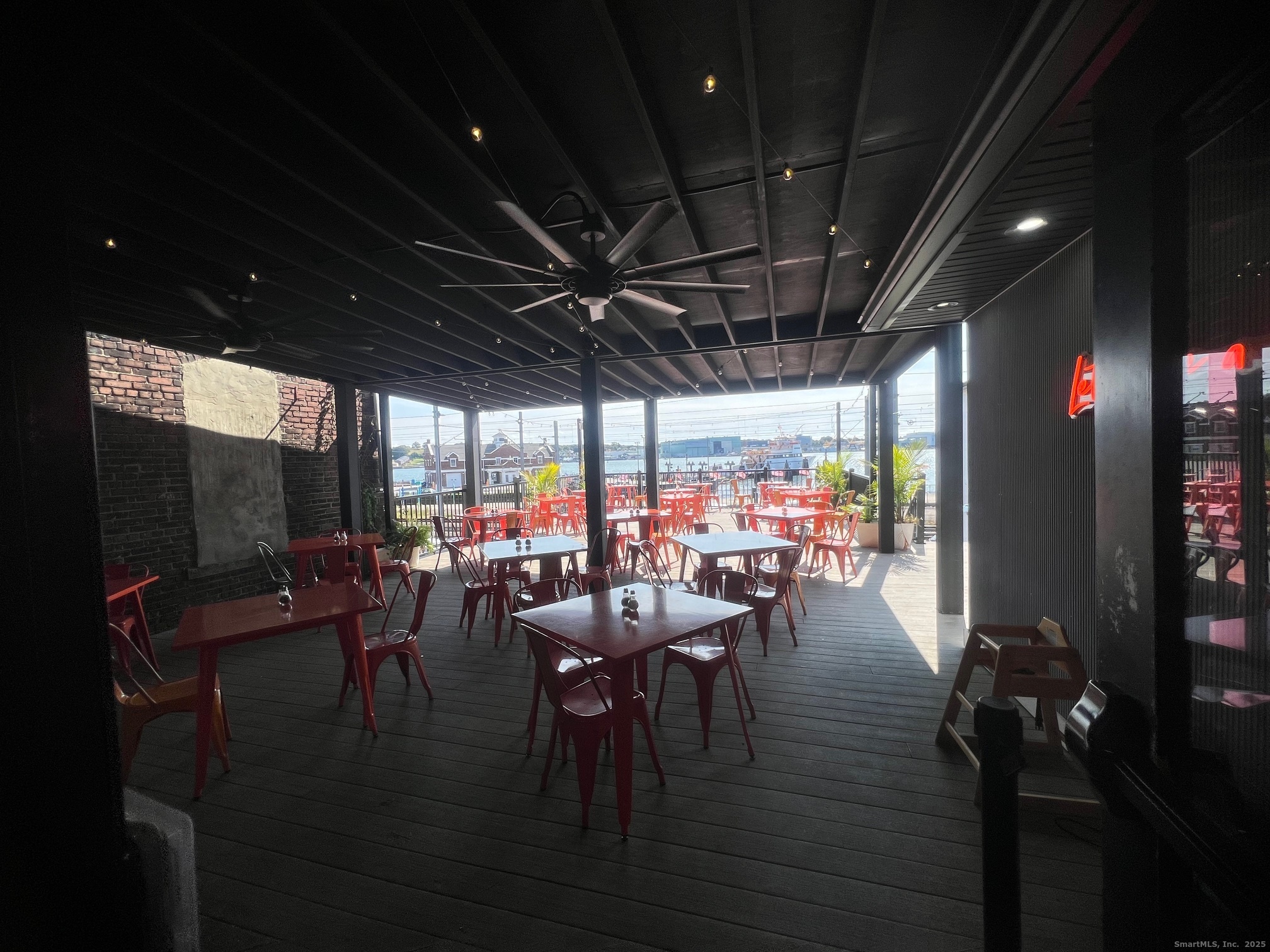 52 Bank Street New London CT 06320