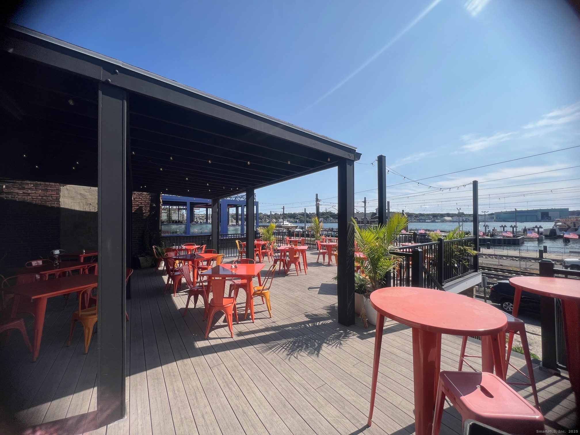 52 Bank Street New London CT 06320