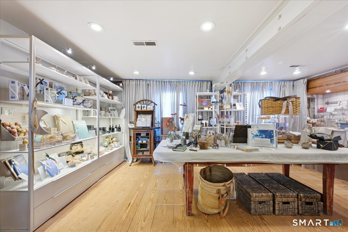 21 Main Street Chester CT 06412