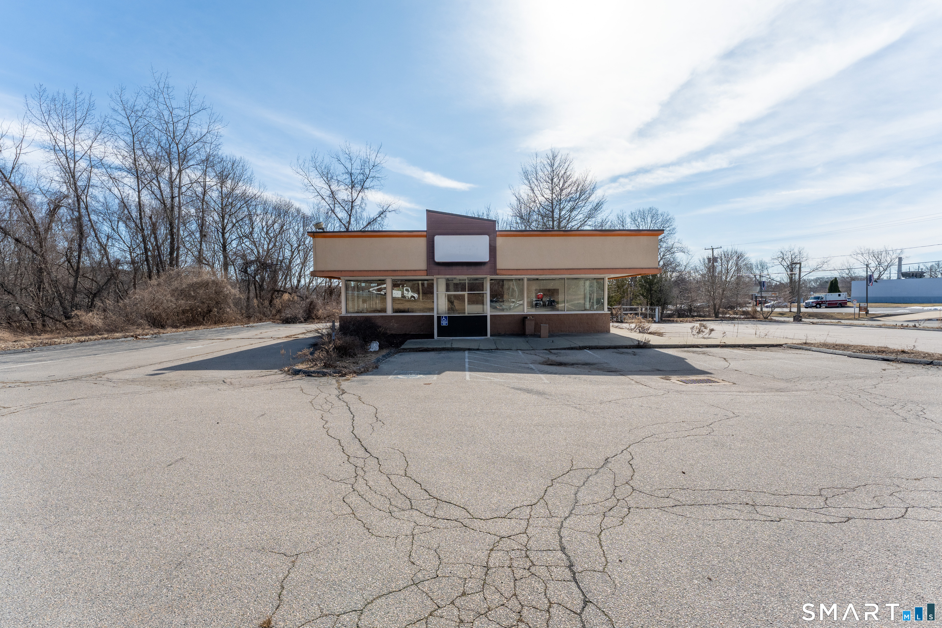 641 Norwich New London Turnpike Montville CT 06382