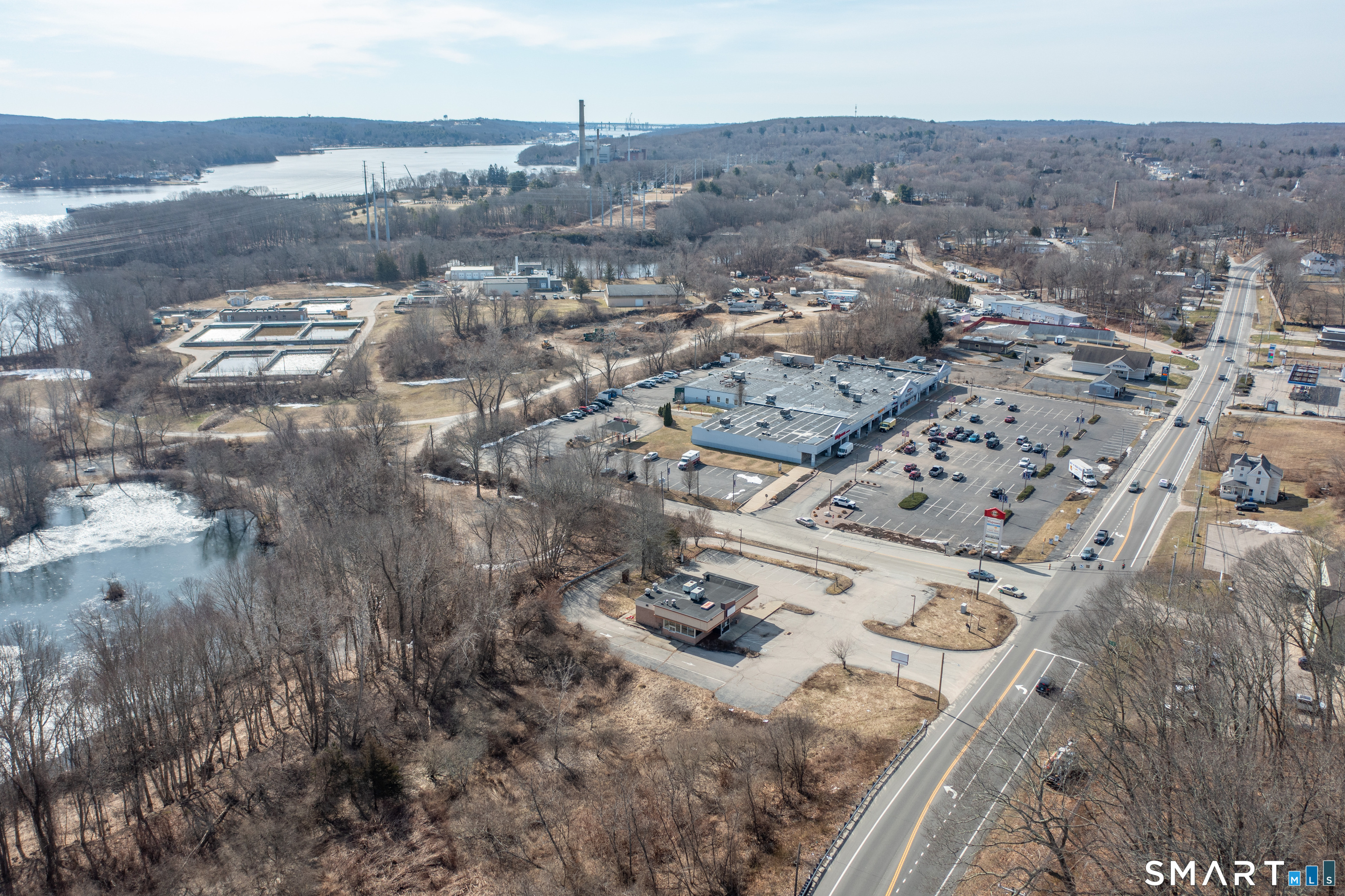 641 Norwich New London Turnpike Montville CT 06382