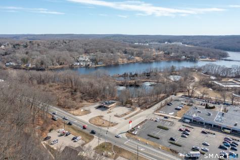 641 Norwich New London Turnpike Montville CT 06382
