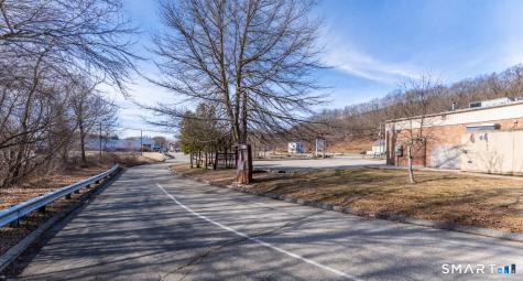 641 Norwich New London Turnpike Montville CT 06382
