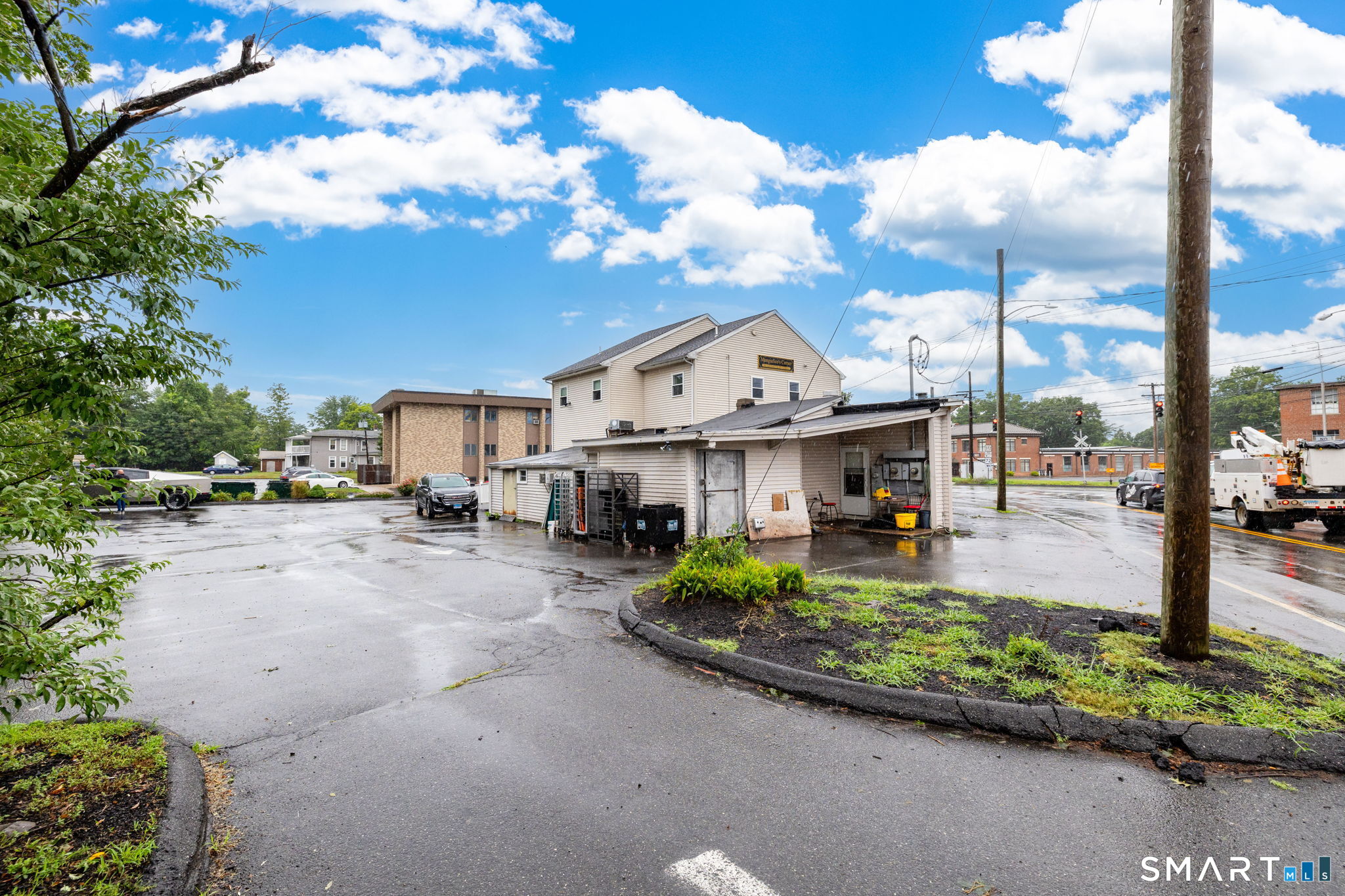 104 East Main Street Plainville CT 06062