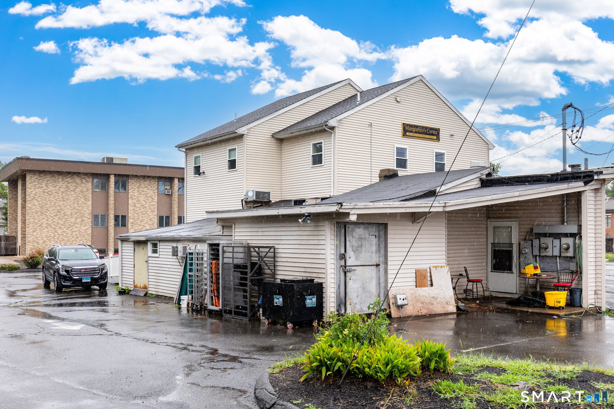 104 East Main Street Plainville CT 06062