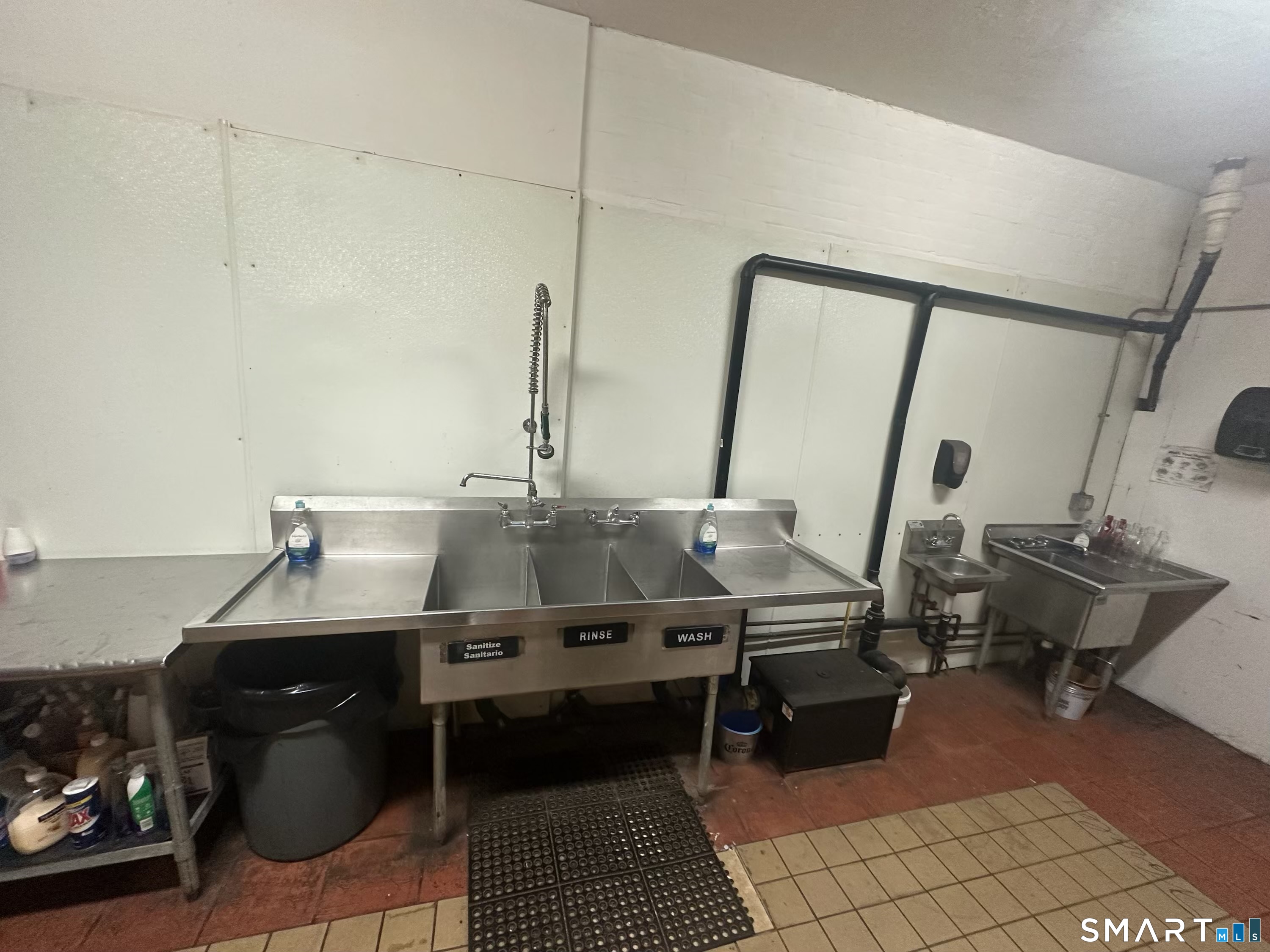 1943 Broad Street Hartford CT 06114