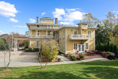 15 Elm Street Groton CT 06355