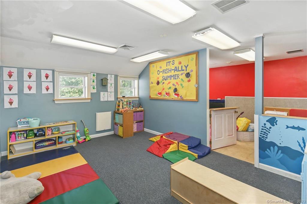 1129 Route 169 Woodstock CT 06281