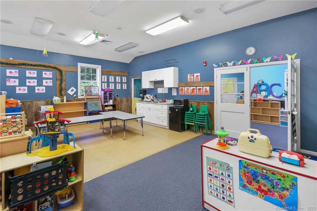 1129 Route 169 Woodstock CT 06281