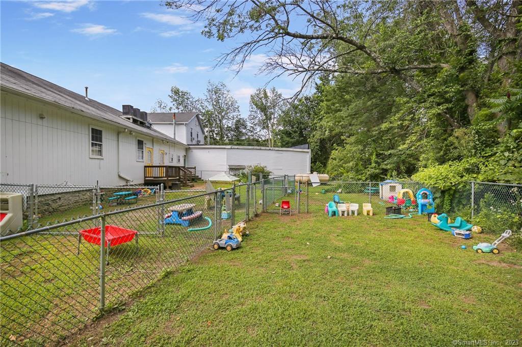 1129 Route 169 Woodstock CT 06281