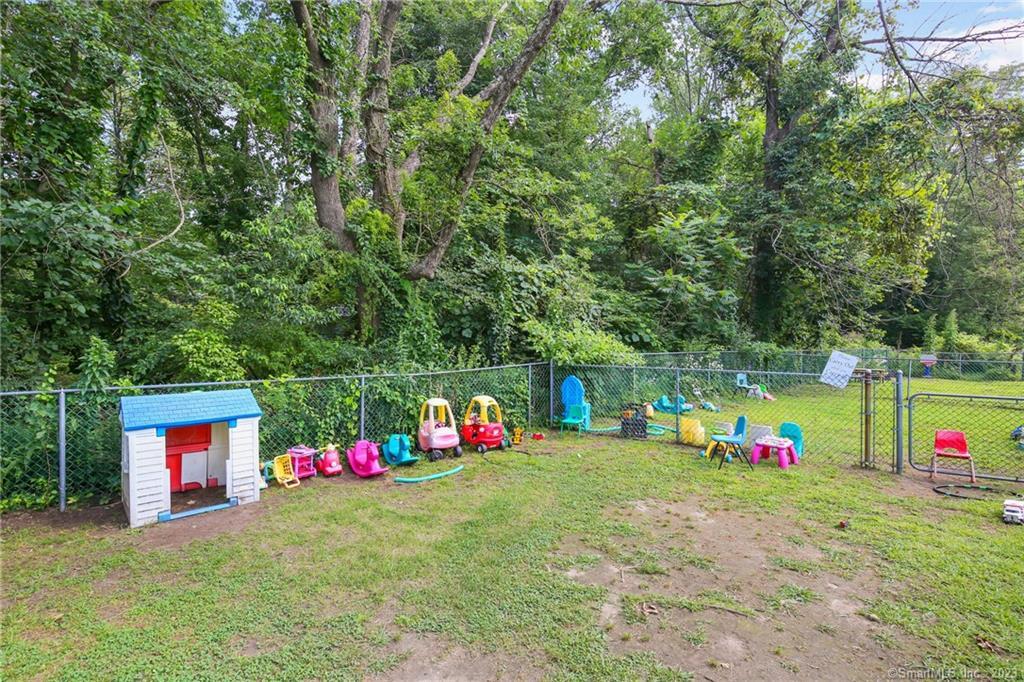 1129 Route 169 Woodstock CT 06281