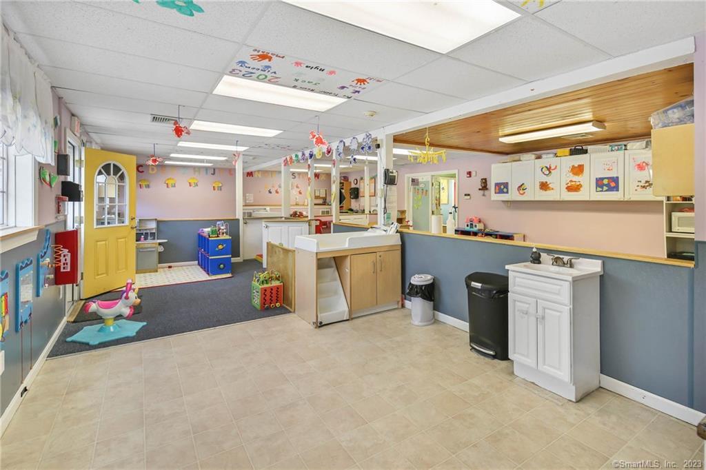 1129 Route 169 Woodstock CT 06281