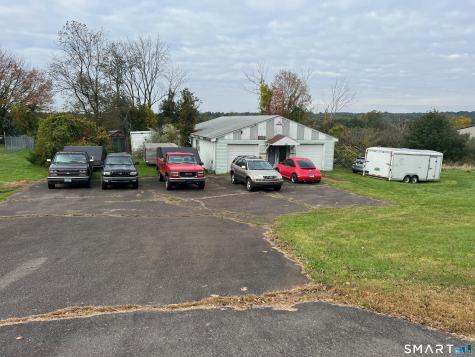 406 Somers Road Ellington CT 06029