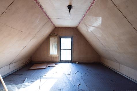 59 Central Avenue Waterbury CT 06702