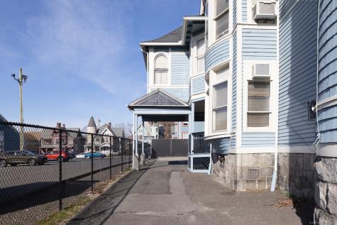 59 Central Avenue Waterbury CT 06702