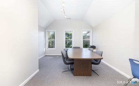 3208 Whitney Avenue Hamden CT 06518