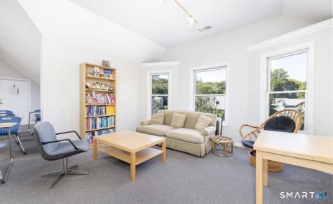 3208 Whitney Avenue Hamden CT 06518