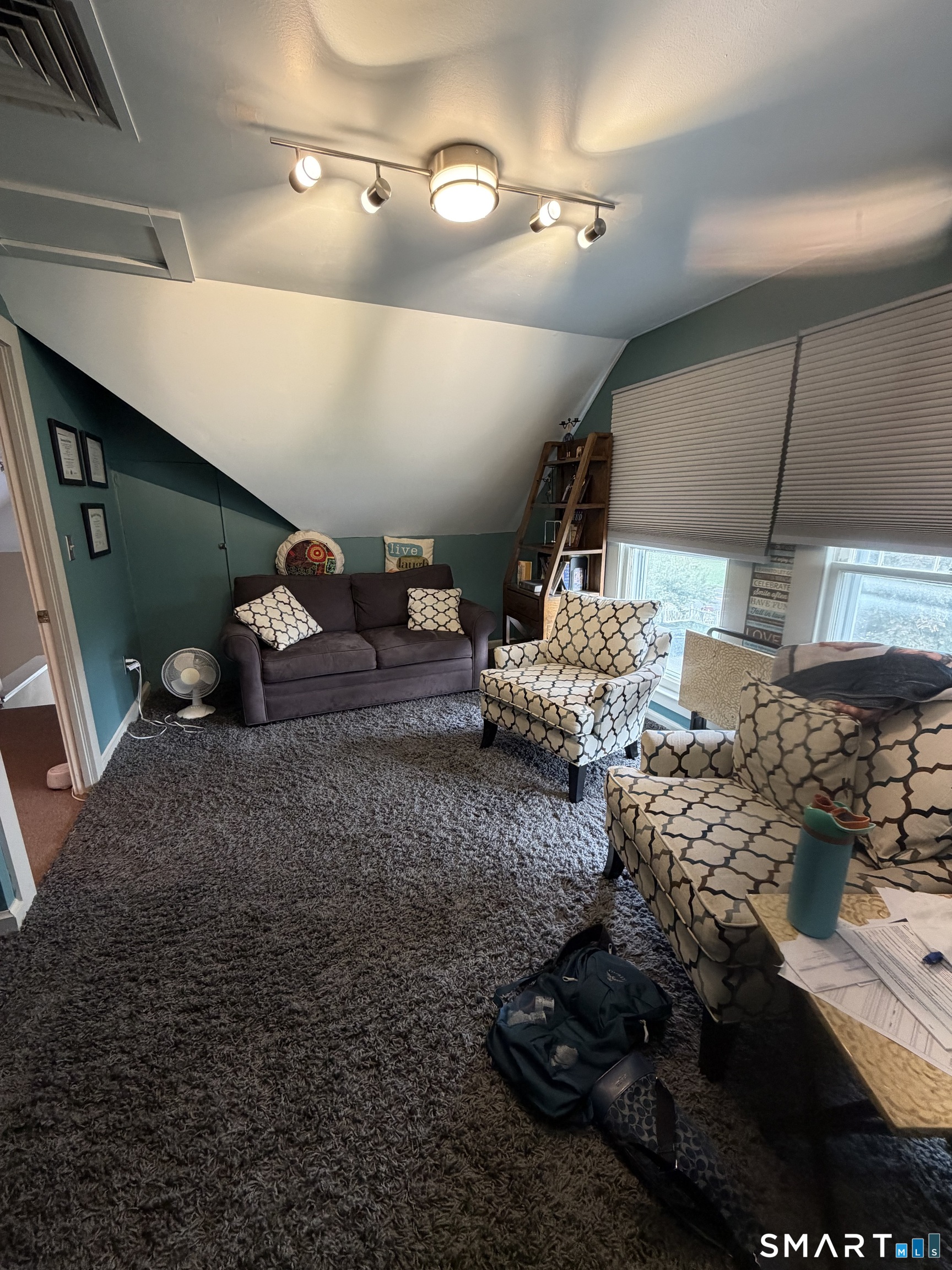 3208 Whitney Avenue Hamden CT 06518