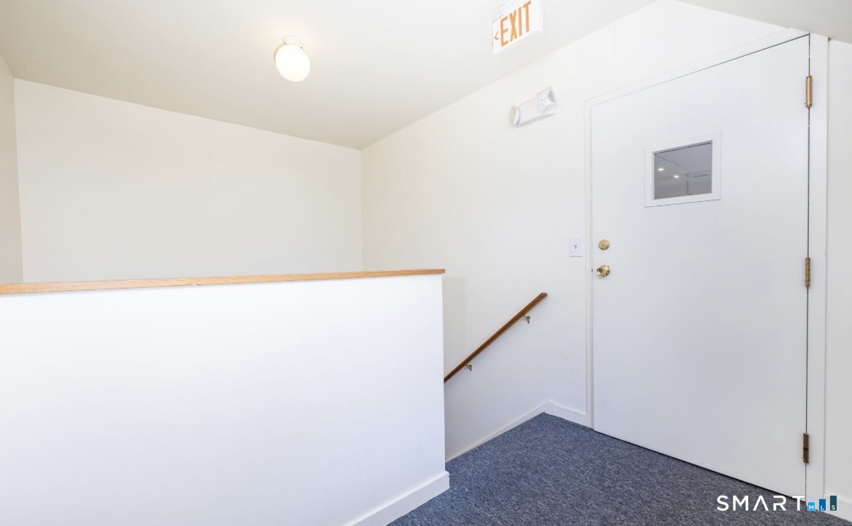 3208 Whitney Avenue Hamden CT 06518