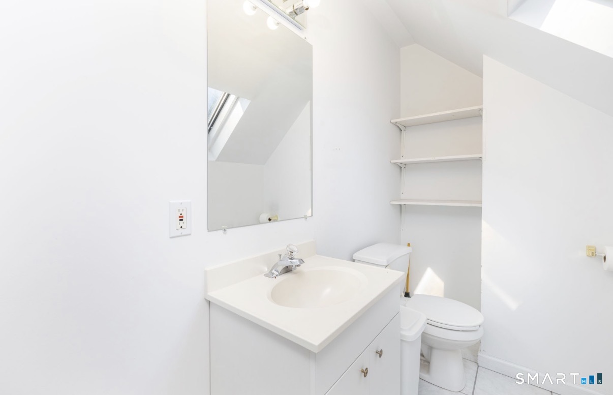 3208 Whitney Avenue Hamden CT 06518