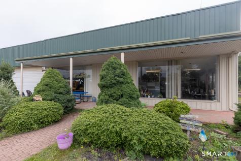 121 Quinnipiac Avenue North Haven CT 06473
