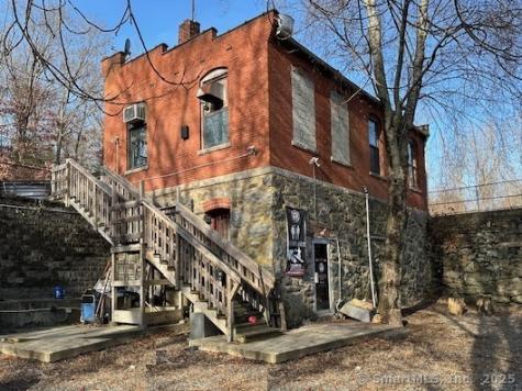 685 North Main Street Norwich CT 06360