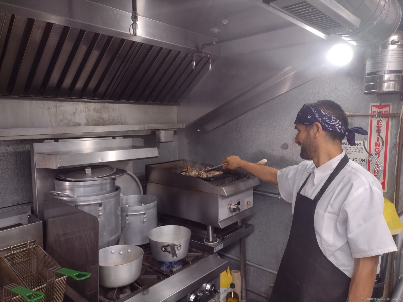 184 North Main Street Norwich CT 06360