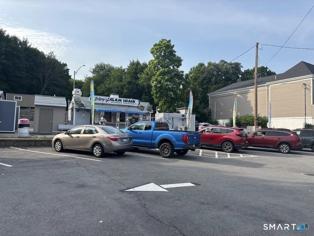 184 North Main Street Norwich CT 06360