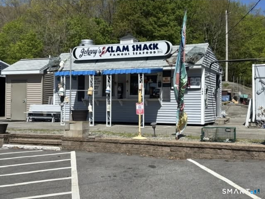 184 North Main Street Norwich CT 06360