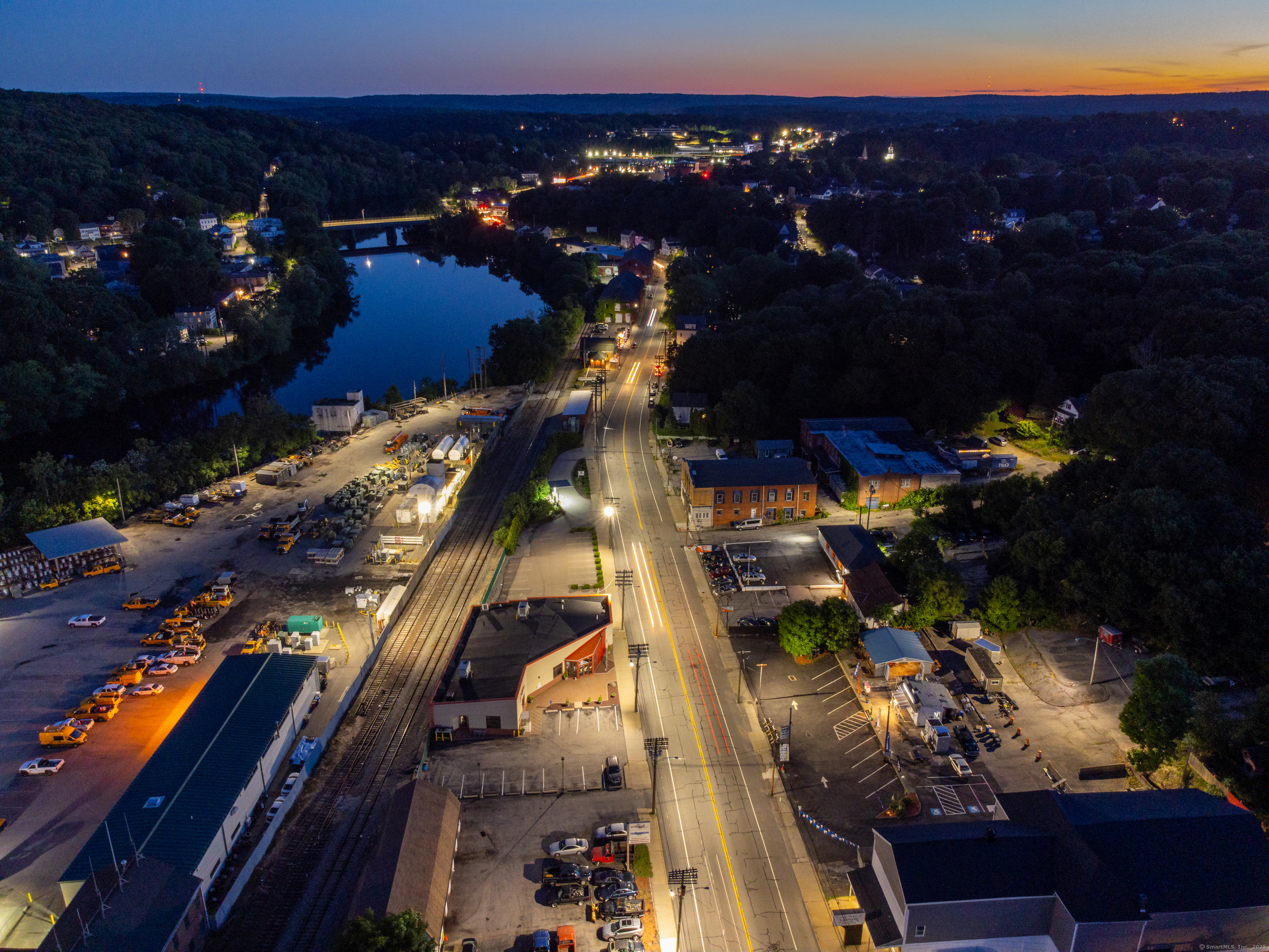 184 North Main Street Norwich CT 06360