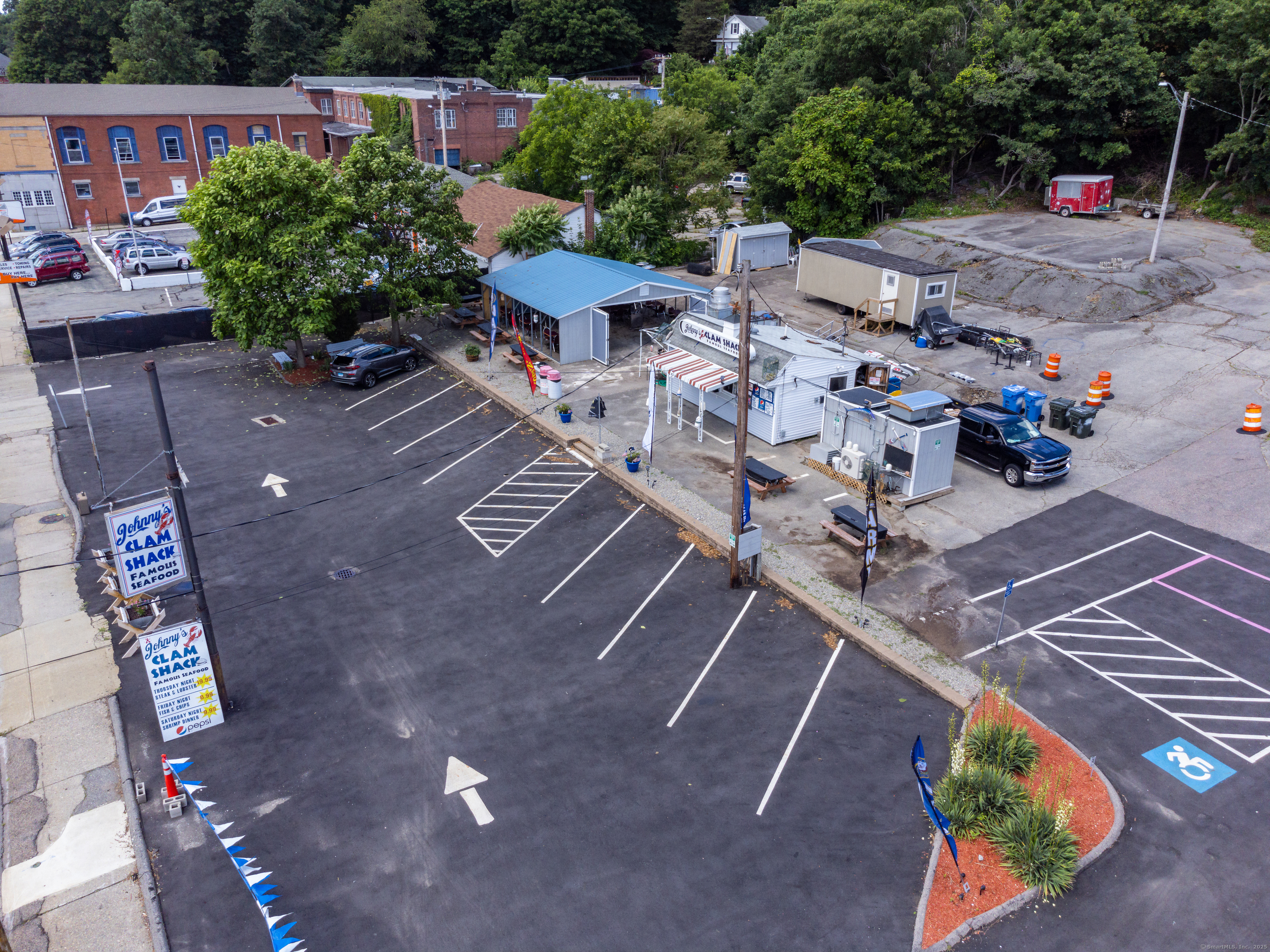 184 North Main Street Norwich CT 06360