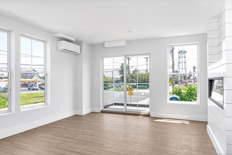 32 Broadway Avenue Stonington CT 06355