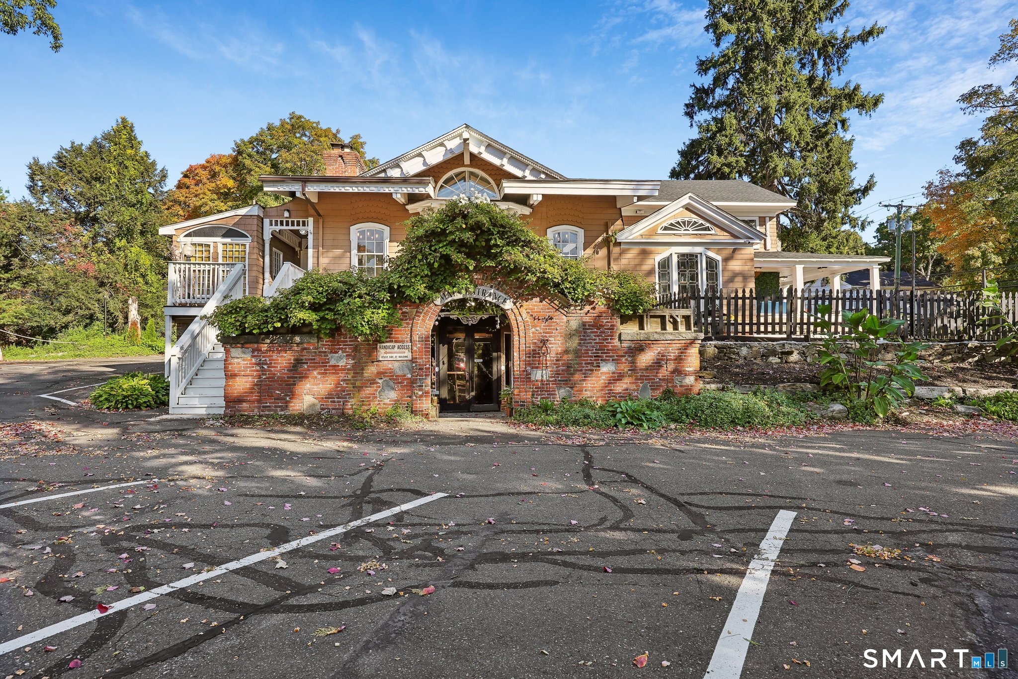 18 Neumann Street Naugatuck CT 06770